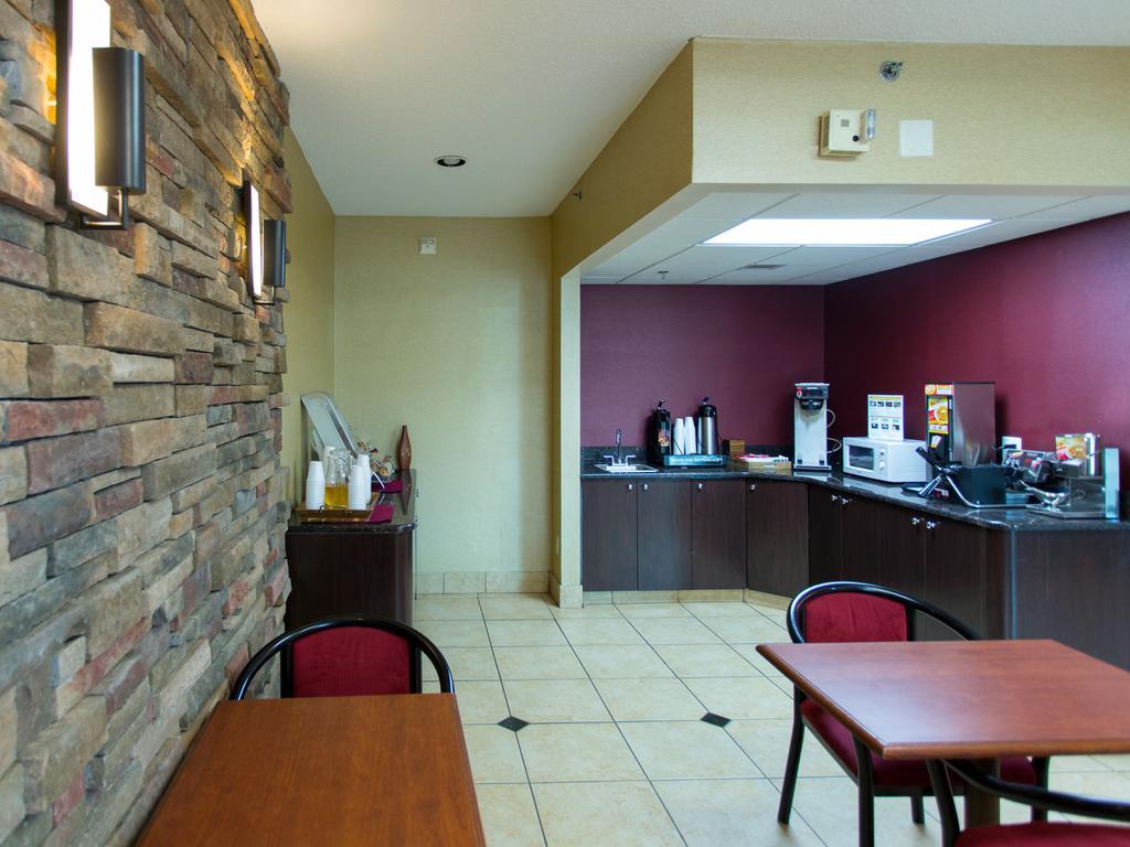Travelodge By Wyndham Romulus Detroit Airport Eksteriør bilde